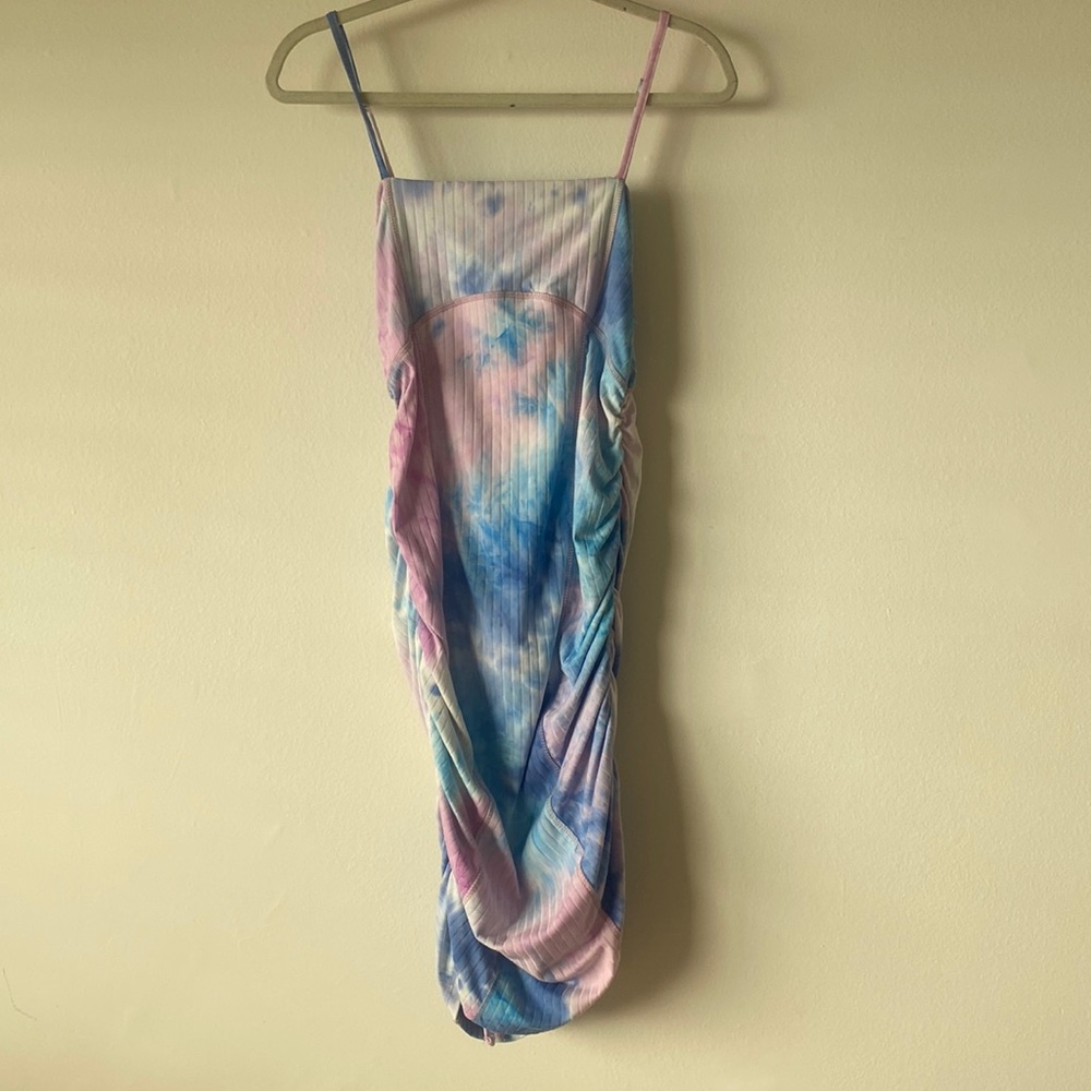 BRAND: Derek Heart // SIZE:L // COLOR: Pink, Blue, Purple